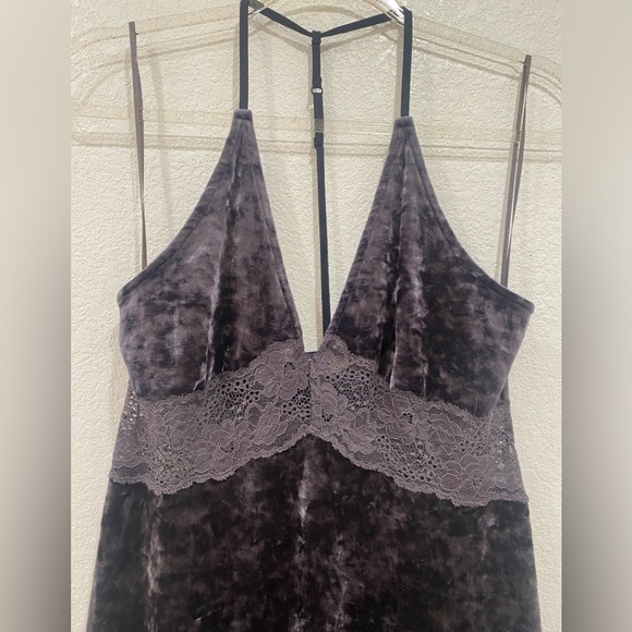 Intimately free people Sneaky Feelings Velvet Tunic black size M NWOT - Picture 5 of 8